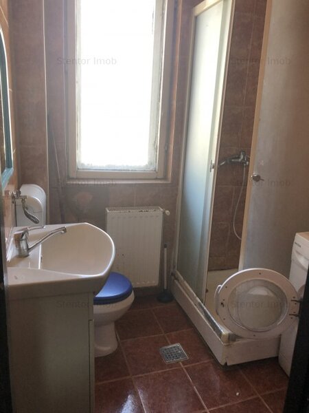 Rahova, piata, centrala proprie